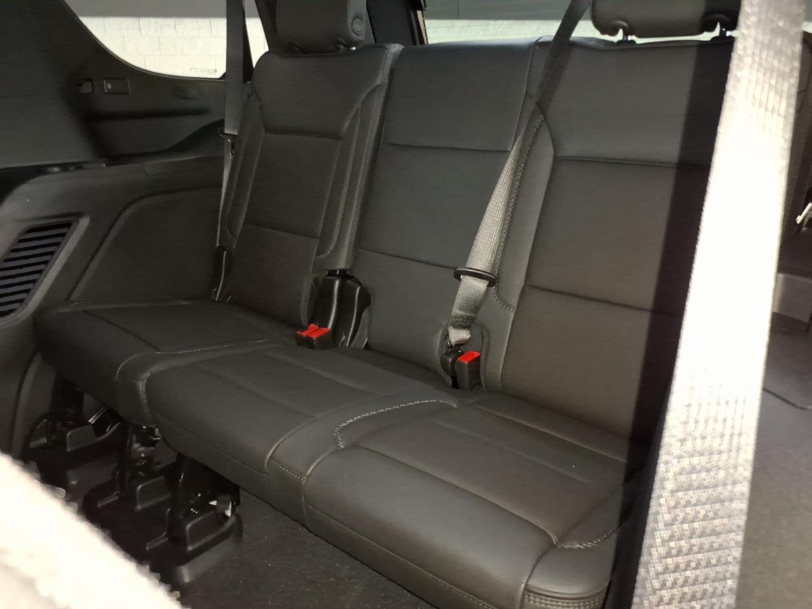 2026 GMC Yukon Denali - Photo 11