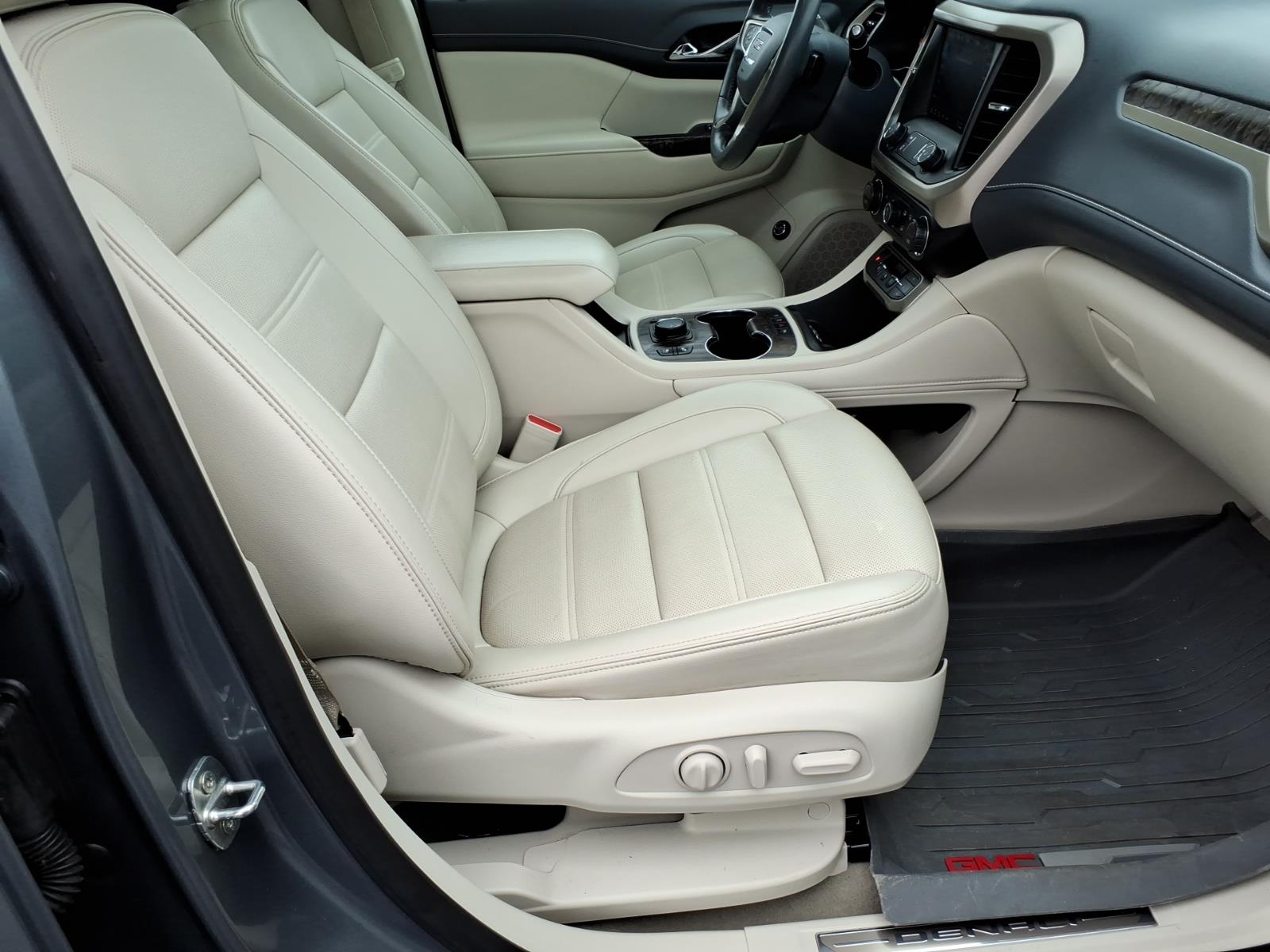 2021 GMC Acadia Denali - Photo 9