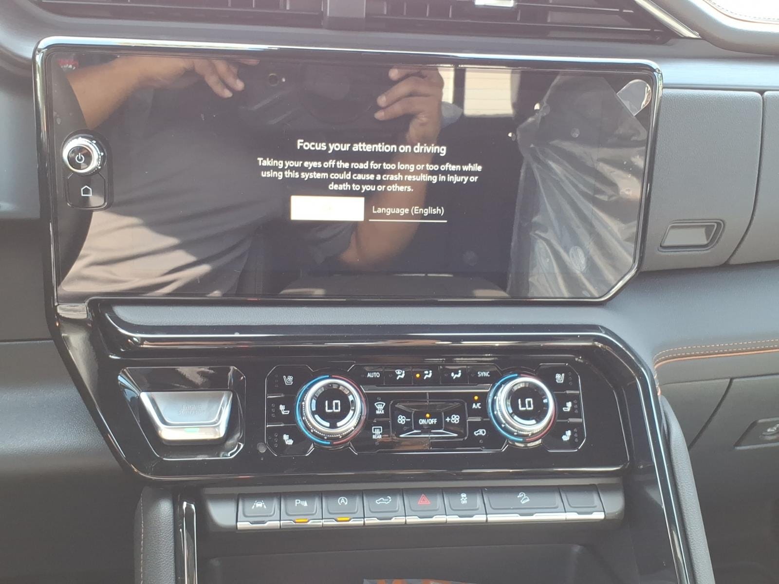 2026 GMC Sierra 1500 AT4 - Photo 18