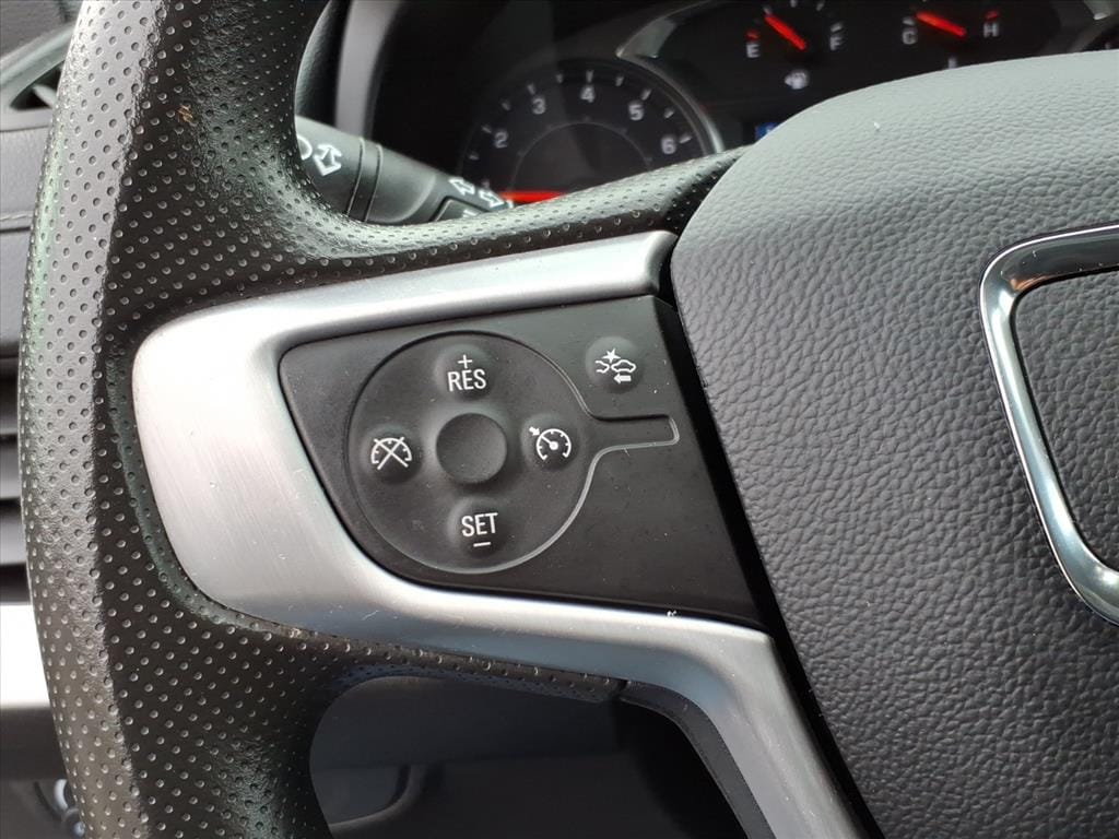 2023 GMC Terrain SLE - Photo 17