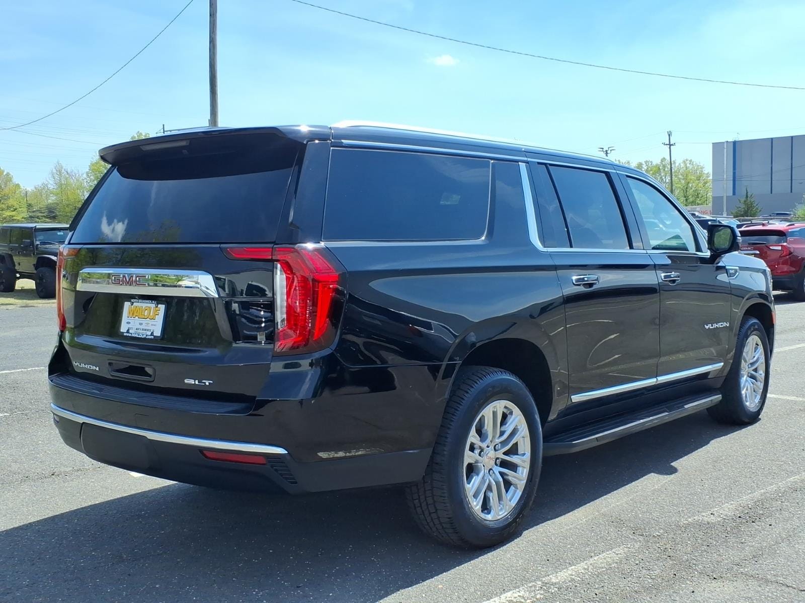 2023 GMC Yukon XL SLT - Photo 7