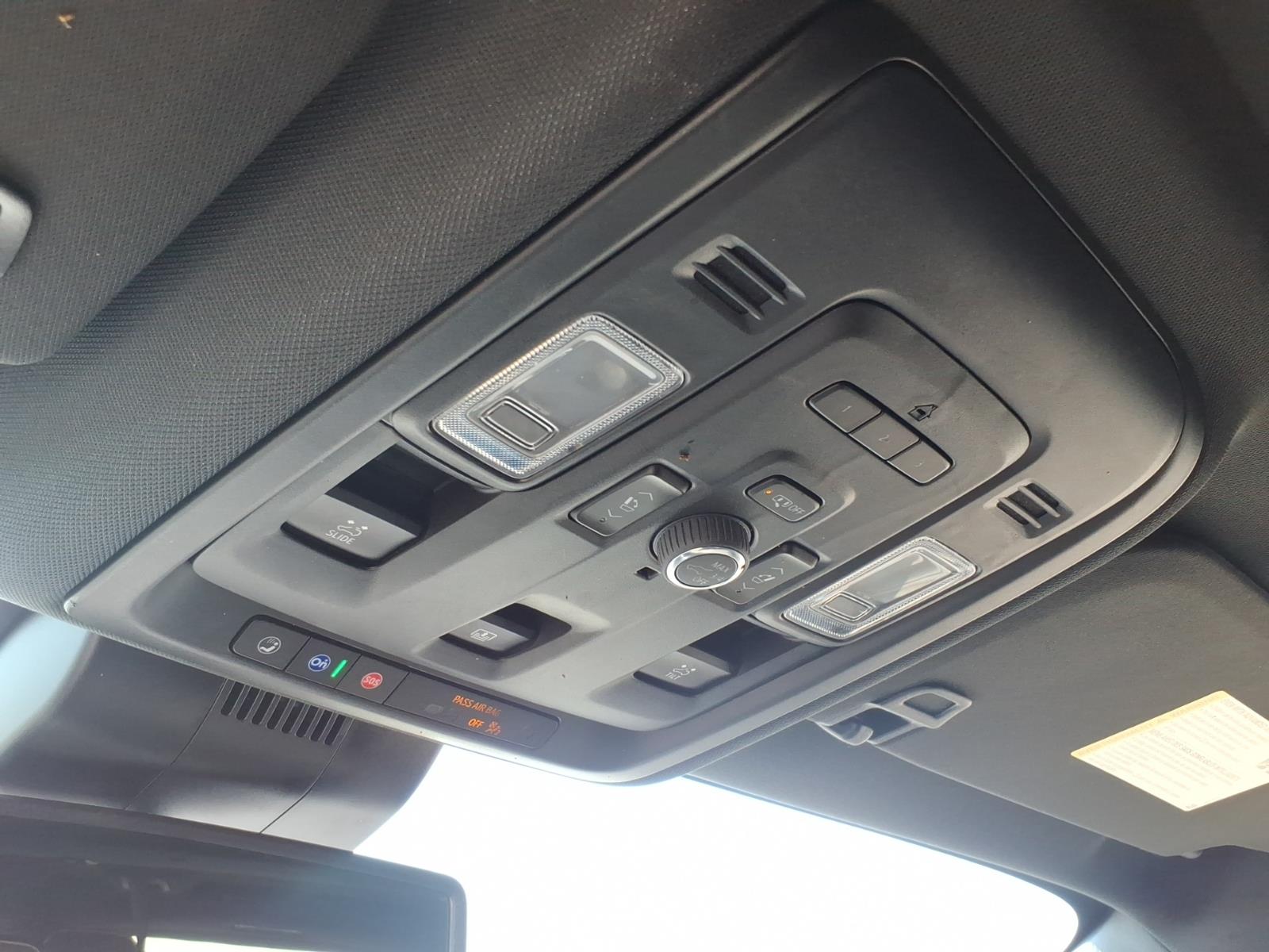 2023 GMC Yukon XL SLT - Photo 25