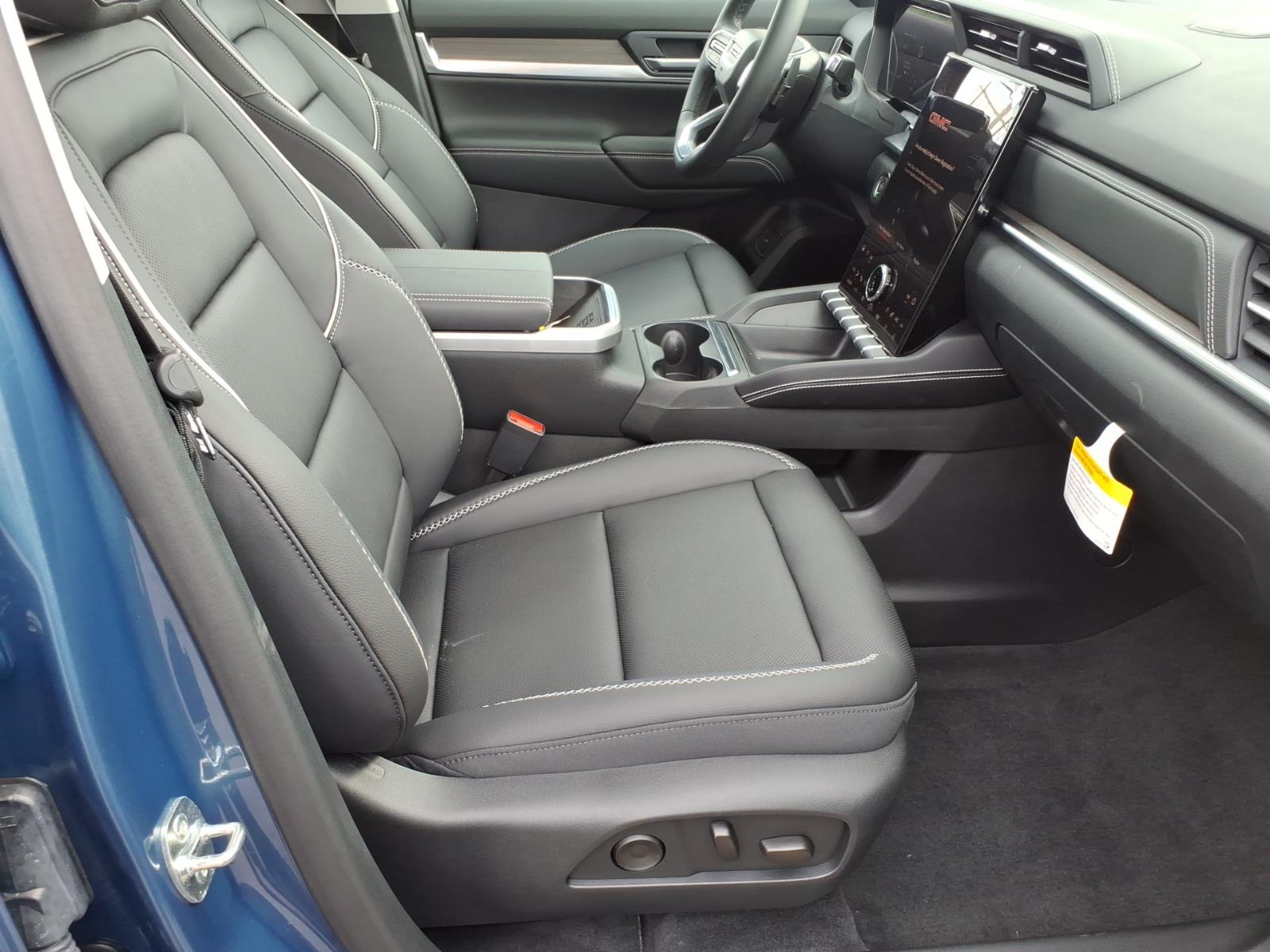 2027 GMC Terrain Denali - Photo 8
