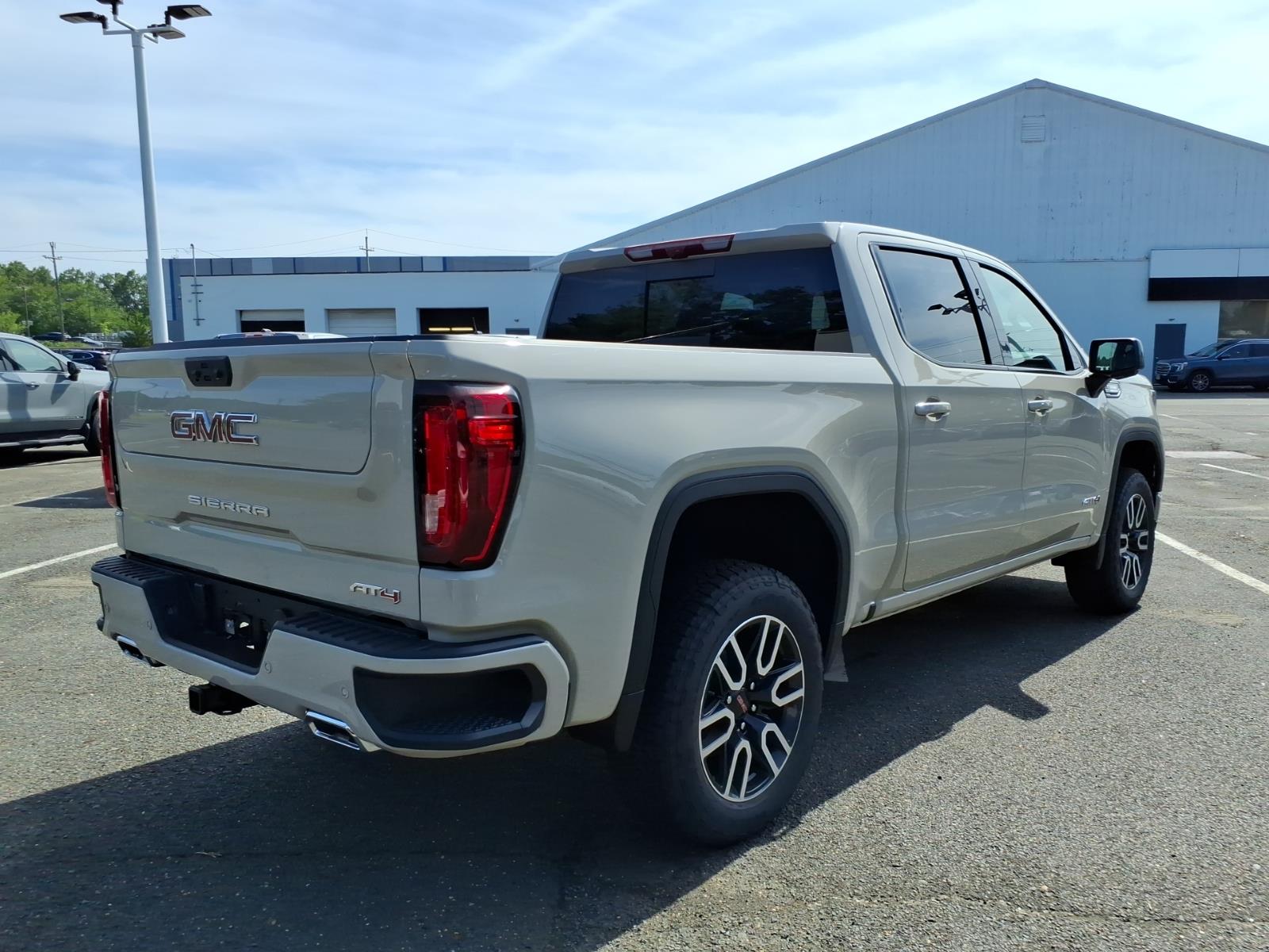 2026 GMC Sierra 1500 AT4 - Photo 6