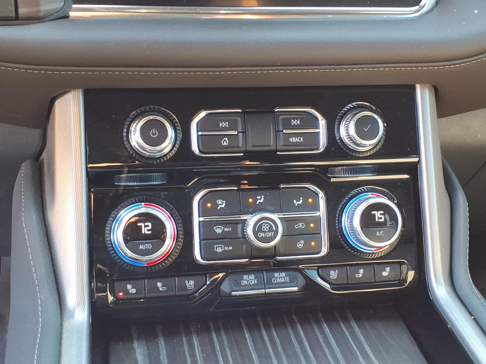 2024 GMC Yukon Denali - Photo 15
