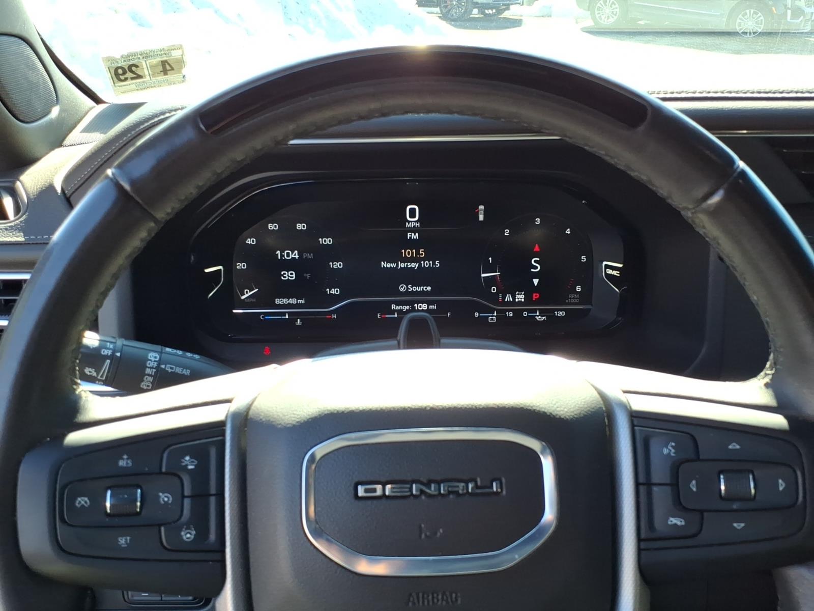 2024 GMC Yukon Denali - Photo 14