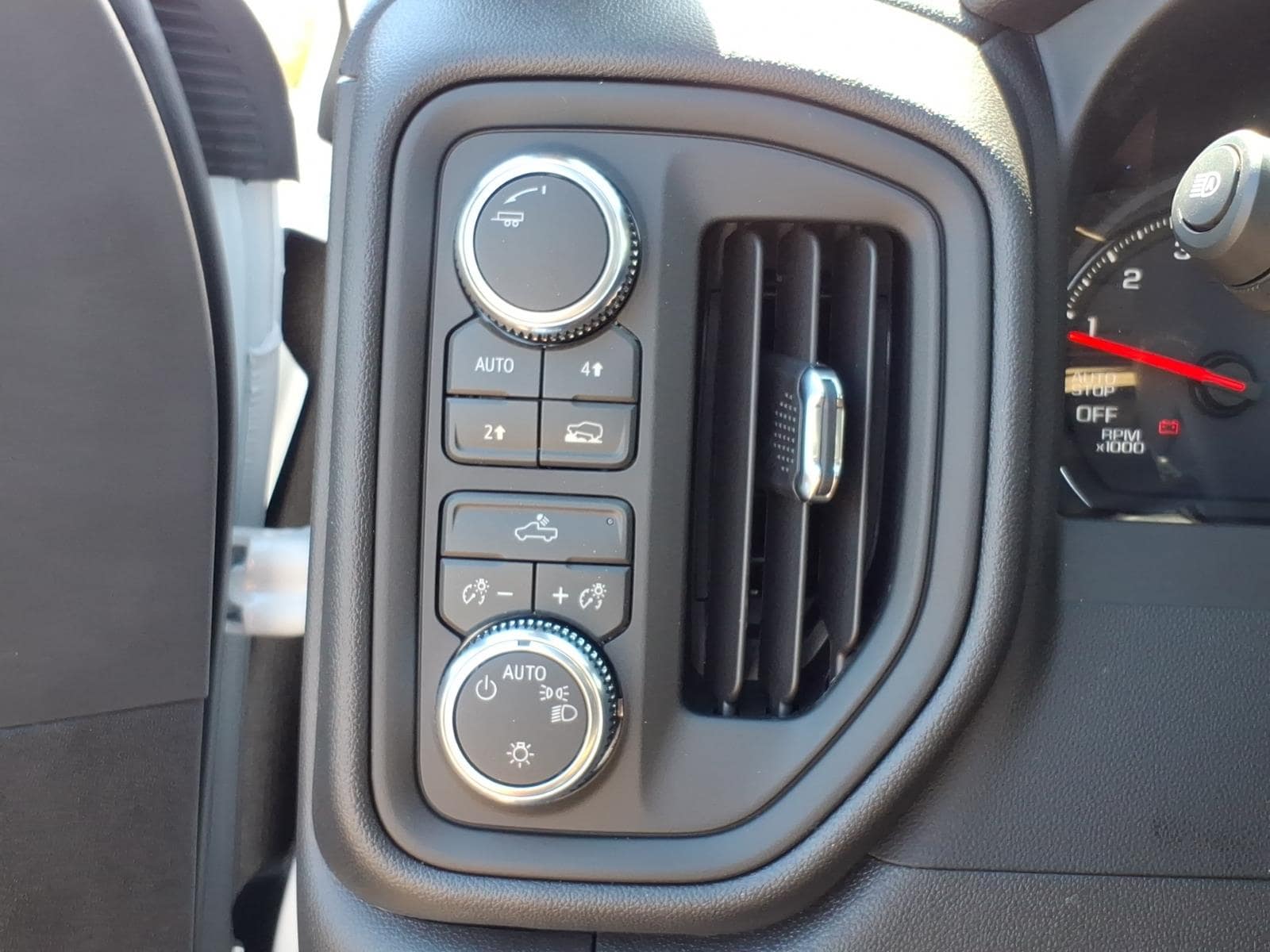 2026 GMC Sierra 1500 Pro - Photo 17
