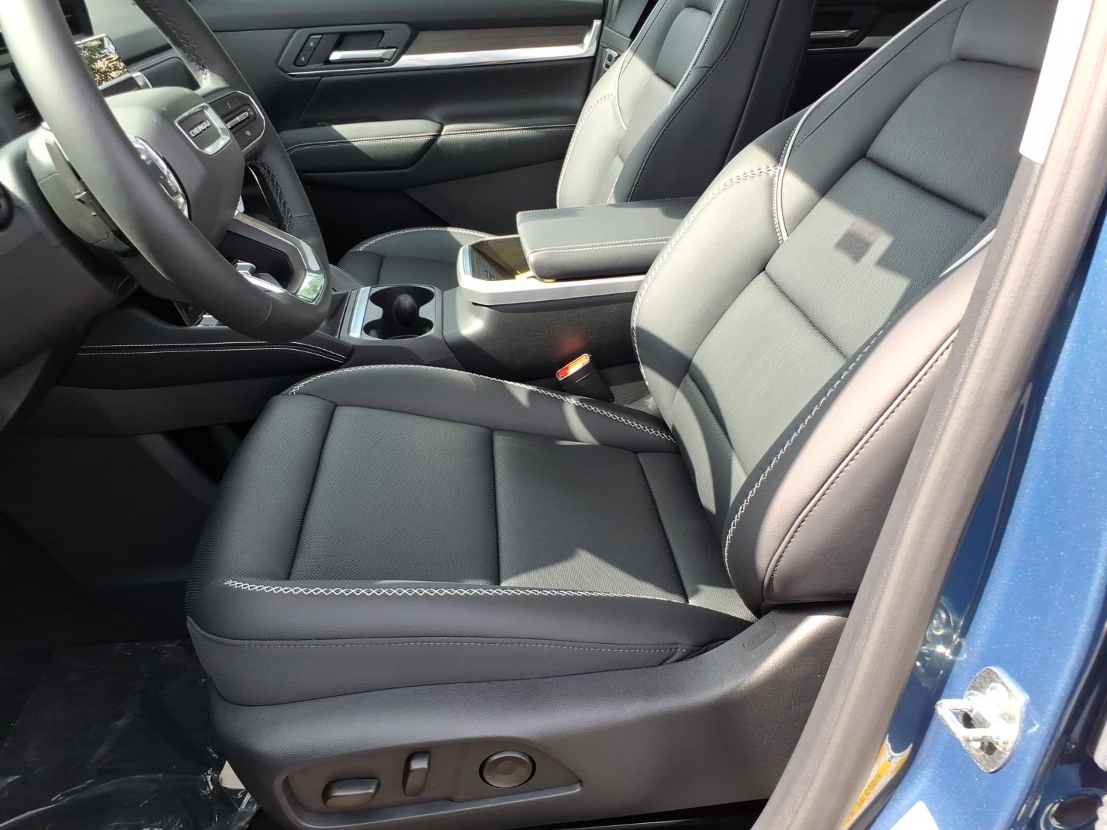 2027 GMC Terrain Denali - Photo 13