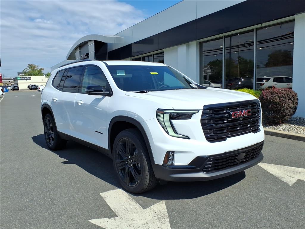 2026 GMC Acadia Elevation's photo