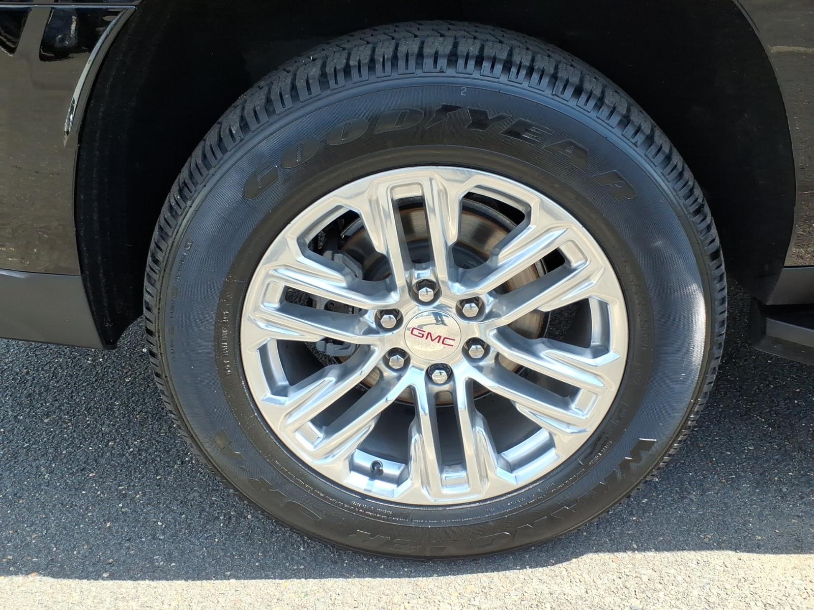 2023 GMC Yukon XL SLT - Photo 8