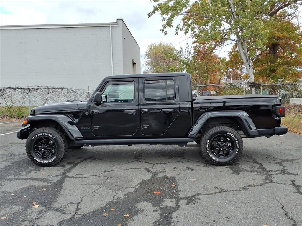 Used 2022 Jeep Gladiator Willys 4x4 Truck