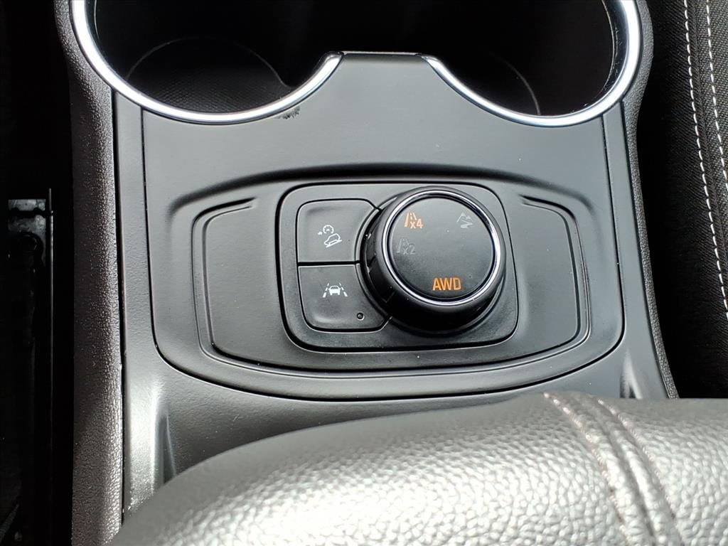2024 GMC Terrain SLE - Photo 21