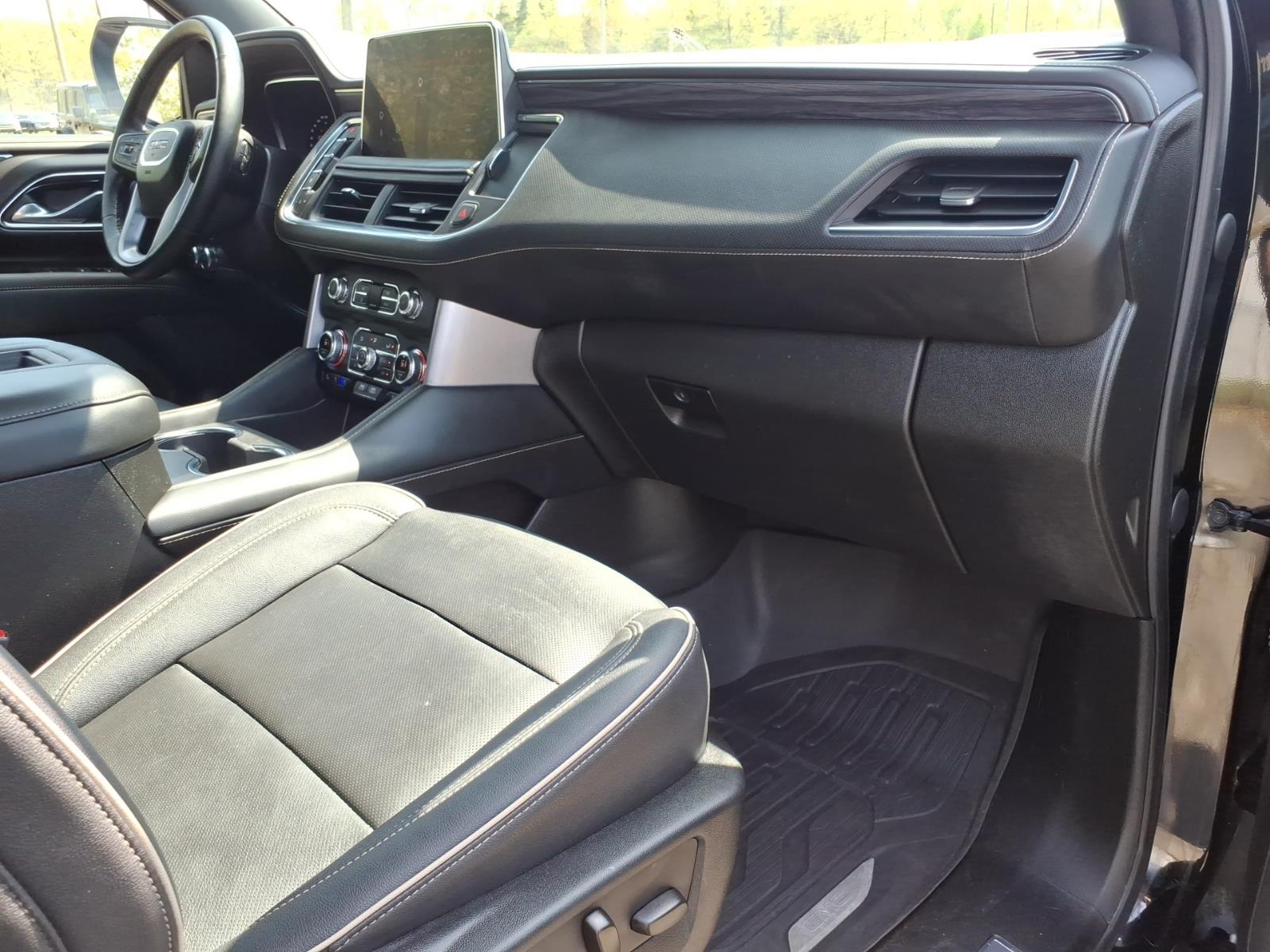 2023 GMC Yukon XL SLT - Photo 10