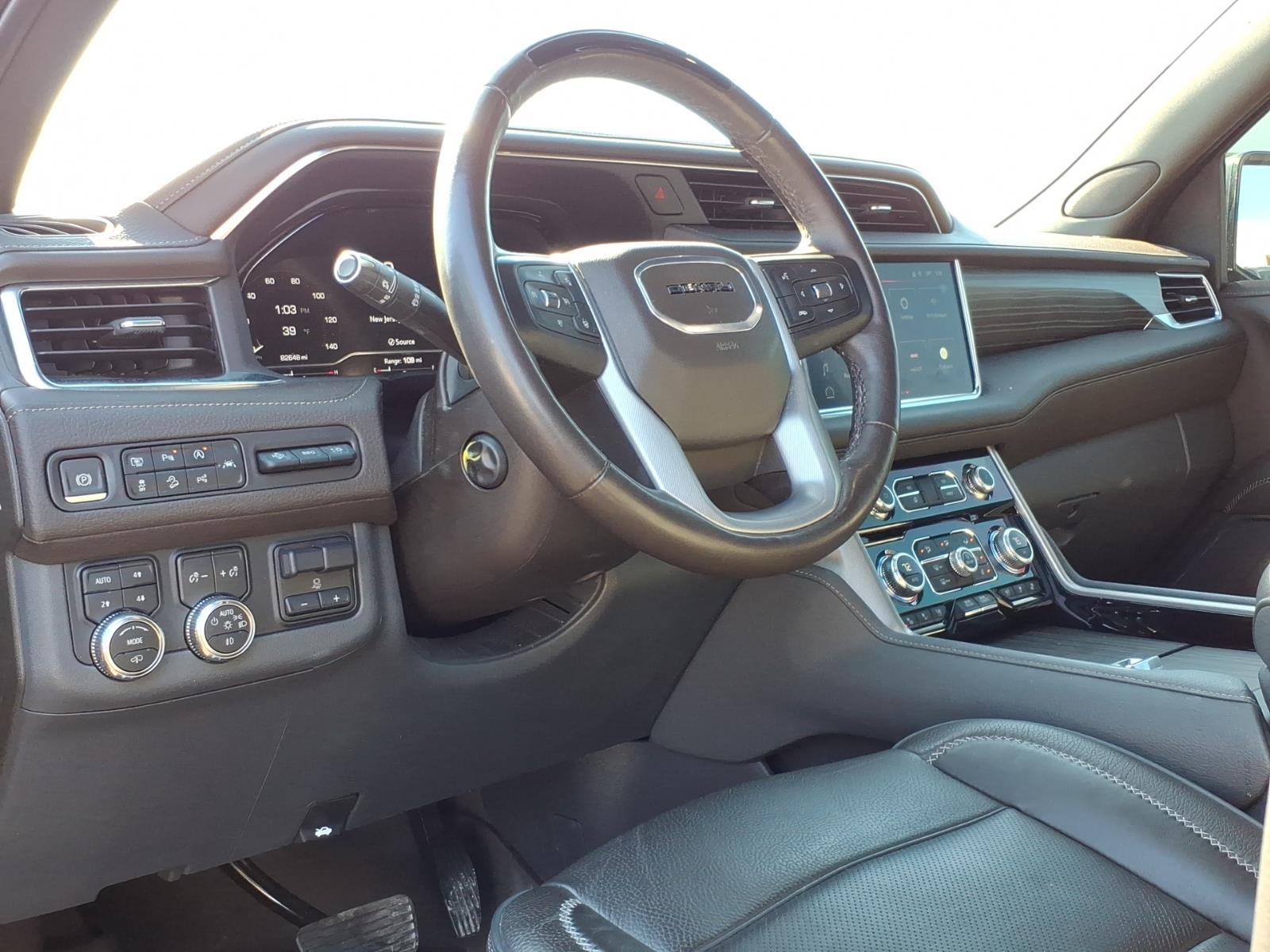 2024 GMC Yukon Denali - Photo 11