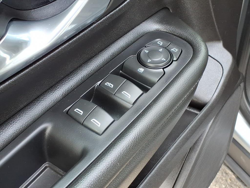 2024 GMC Terrain SLE - Photo 16