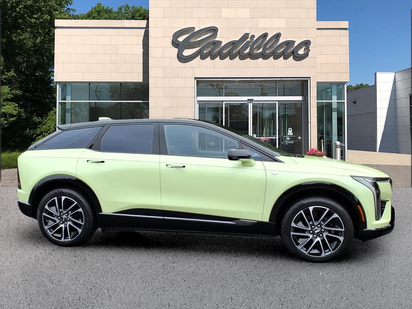2027 Cadillac OPTIQ Sport - Photo 6