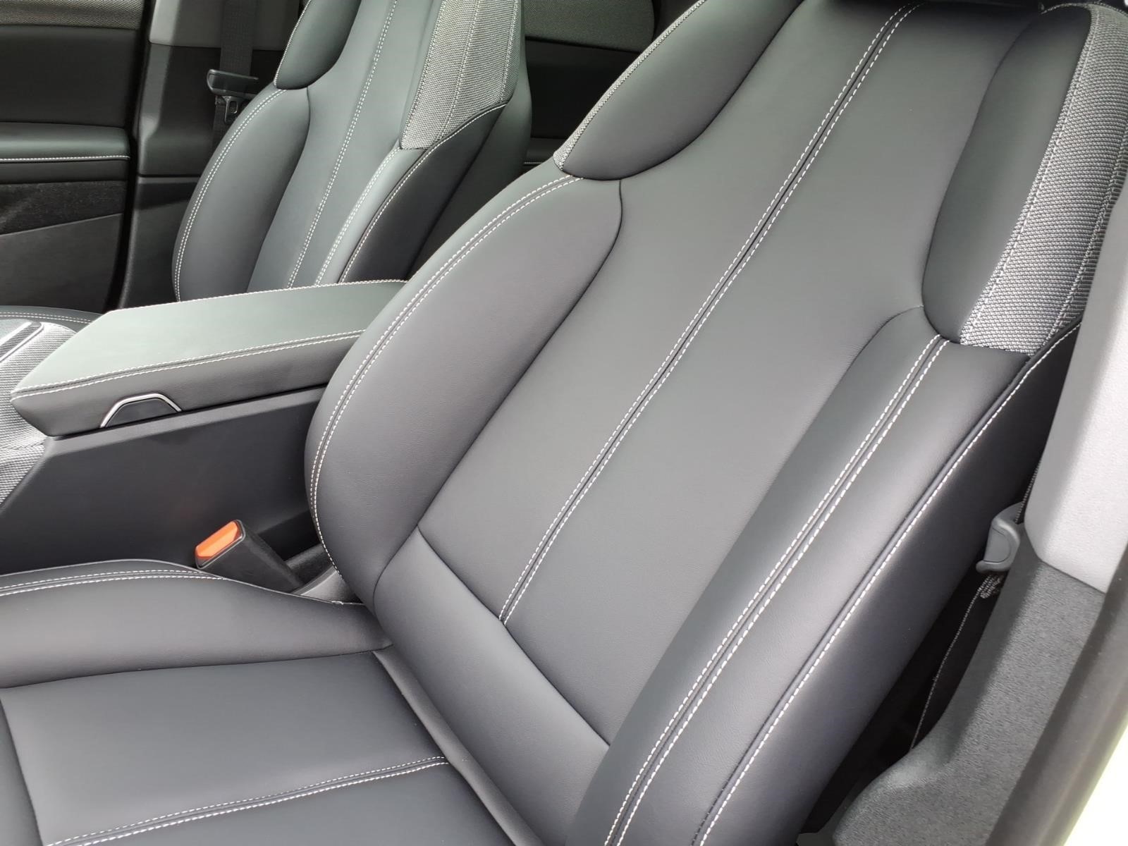 2027 Cadillac OPTIQ Sport - Photo 14