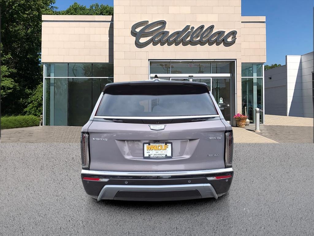 New 2026 CADILLAC VISTIQ Luxury SUV