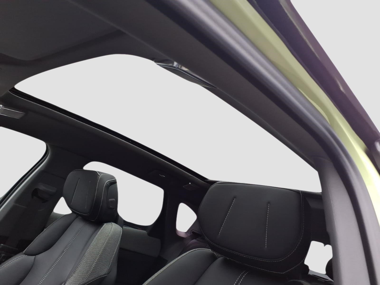 2027 Cadillac OPTIQ Sport - Photo 13