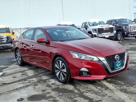 2022 Nissan Altima SL FWD Sedan