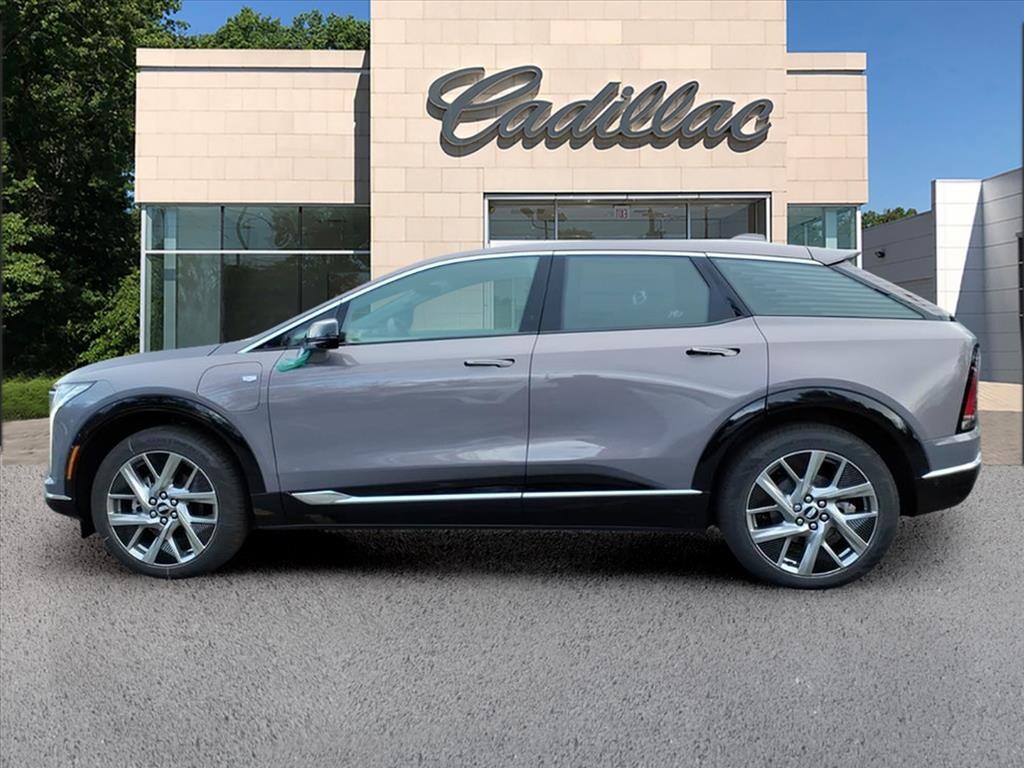 New 2026 CADILLAC OPTIQ Luxury SUV
