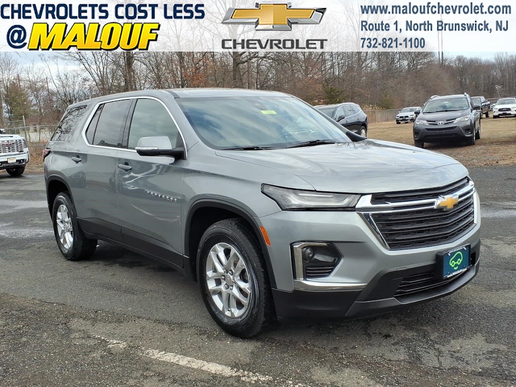 Used 2023 Chevrolet Traverse LS SUV