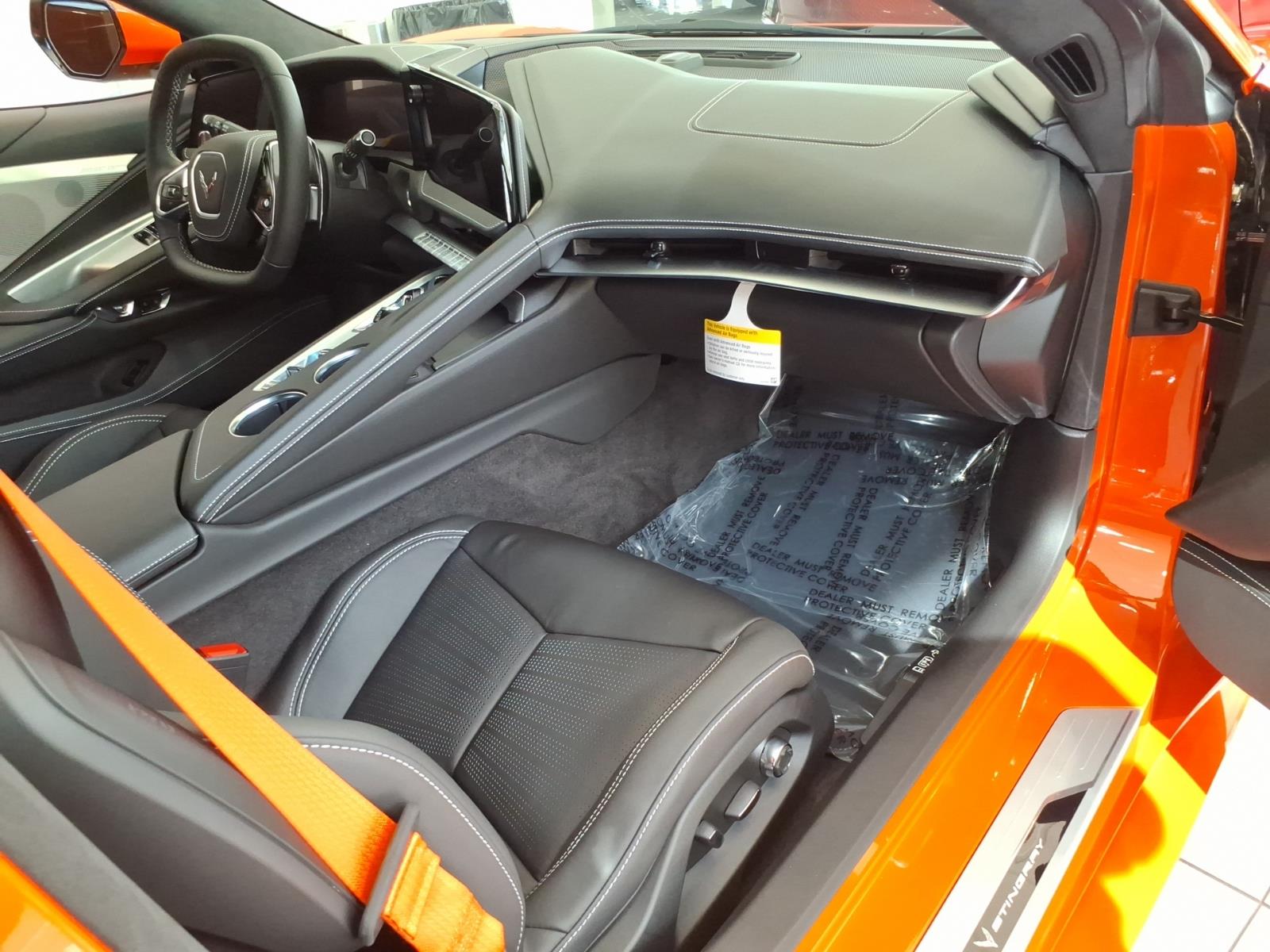 2027 Chevrolet Corvette 3LT - Photo 9