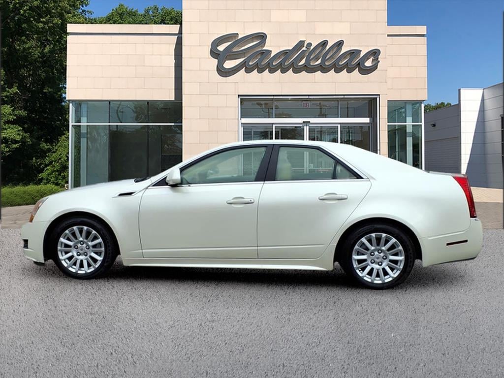 Used 2011 CADILLAC CTS Luxury Car