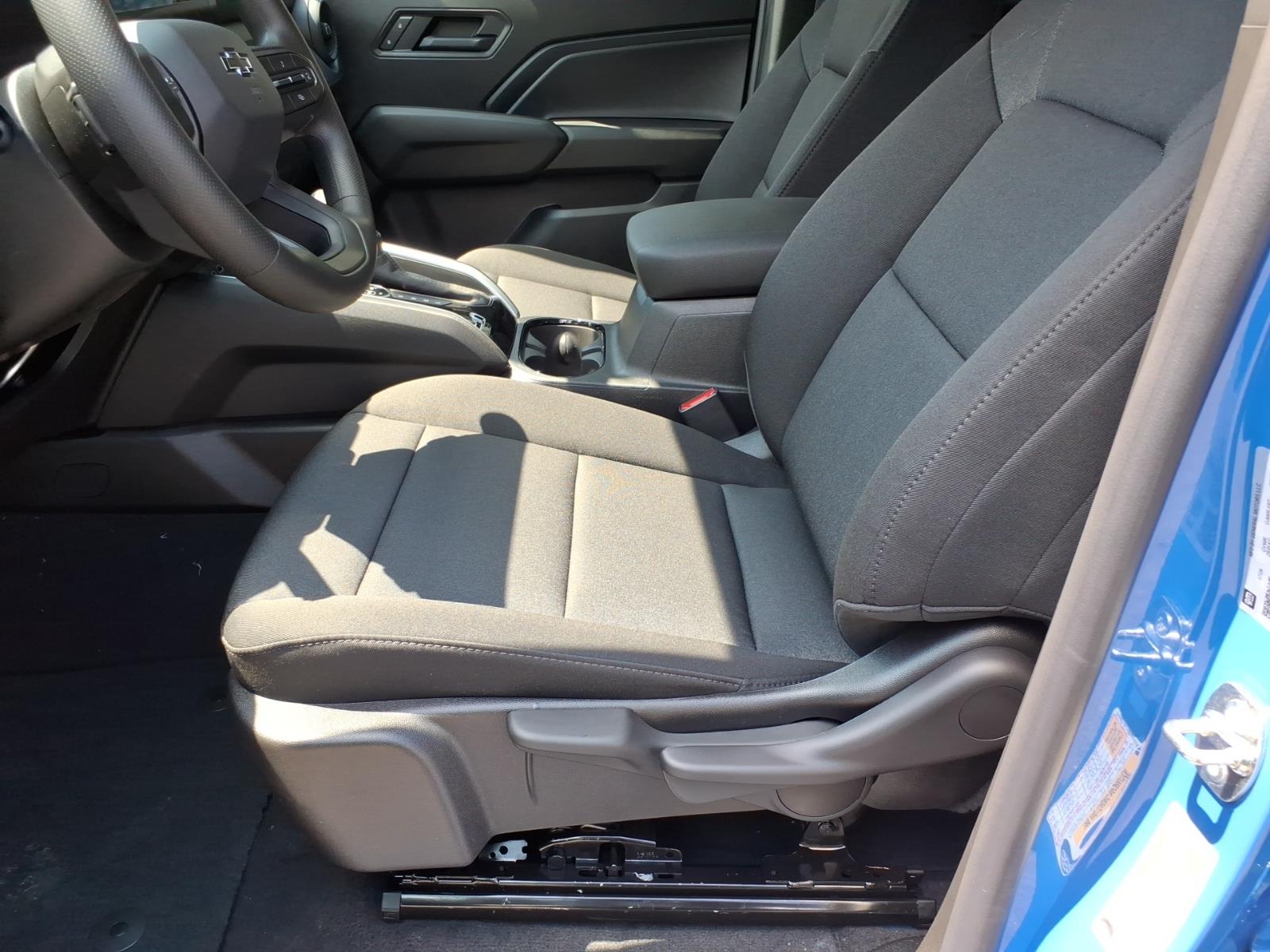 2026 Chevrolet Colorado Trail Boss - Photo 13