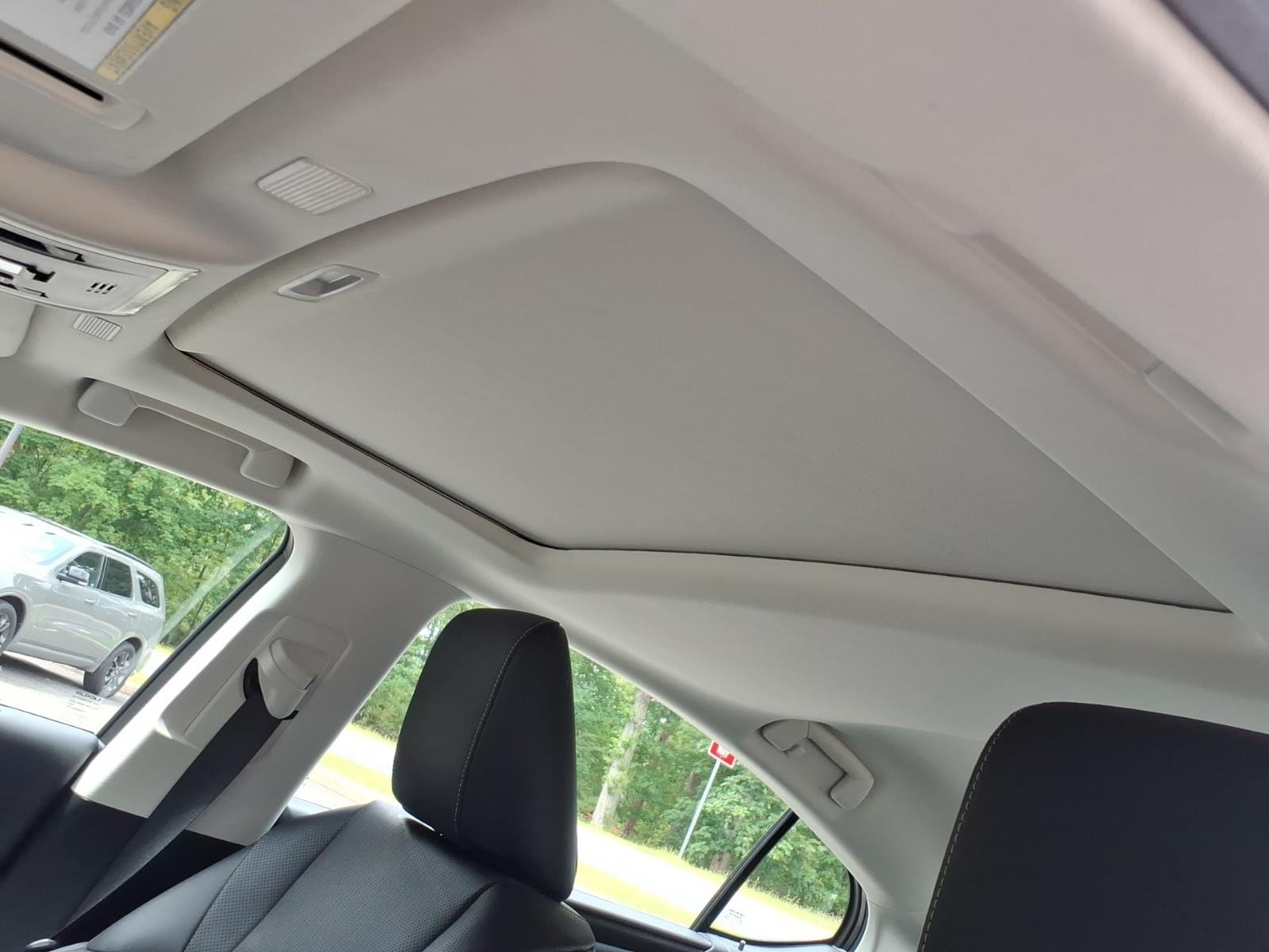 2024 Lexus ES 350 - Photo 17