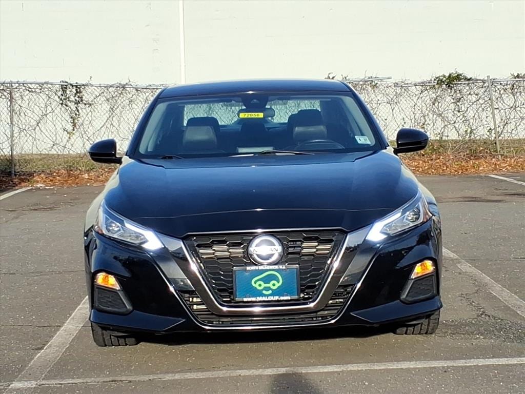 Used 2022 Nissan Altima SR FWD Sedan
