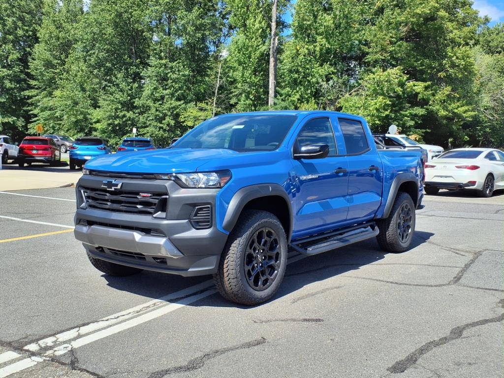 2026 Chevrolet Colorado Trail Boss photo 3