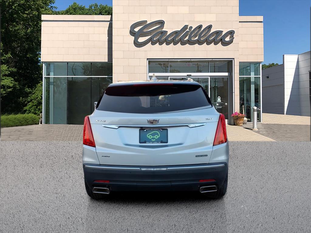 2017 Cadillac XT5 Luxury photo 3