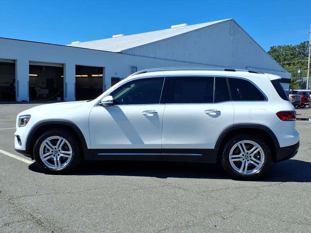 2020 Mercedes Benz GLB 250 4MATIC photo 2