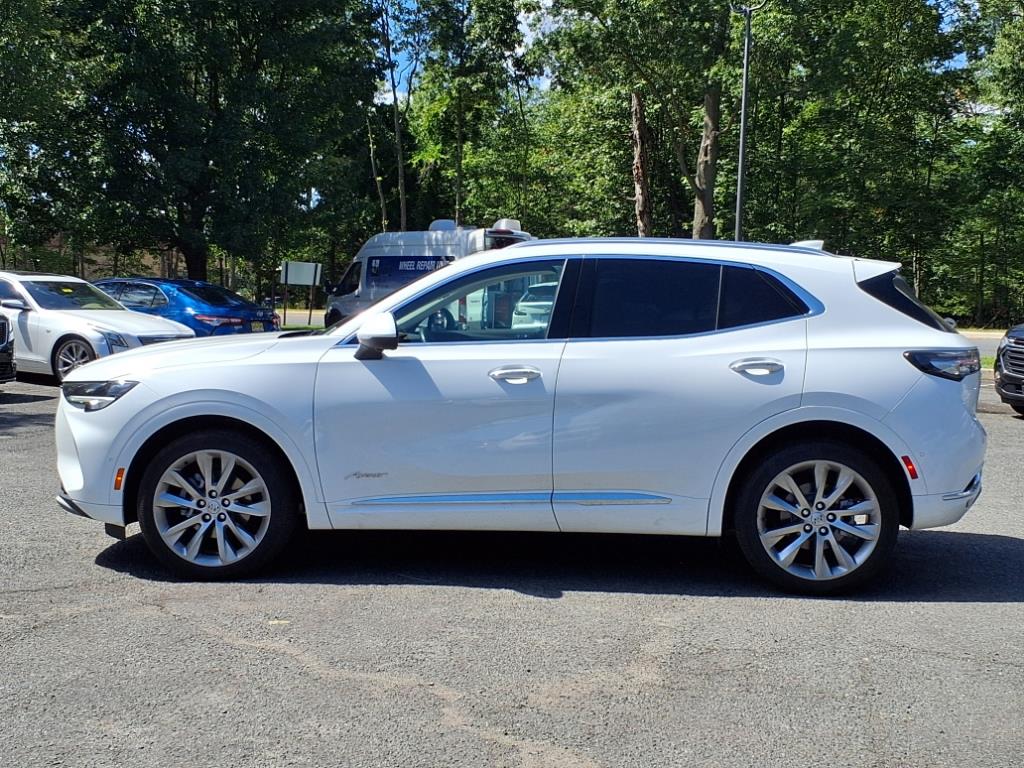 2022 Buick Envision Avenir photo 3
