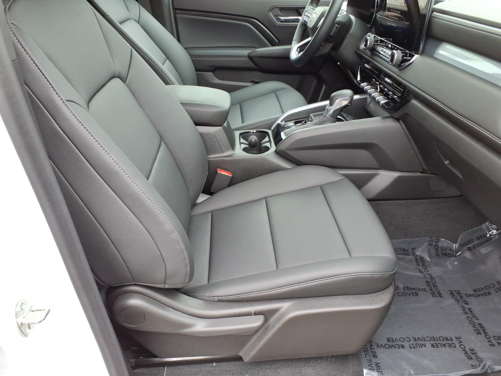 2025 Chevrolet Colorado Work Truck - Photo 8