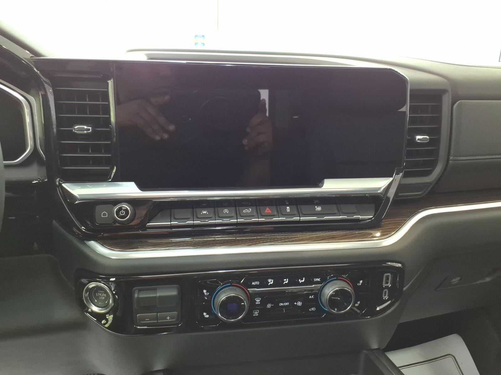 2026 Chevrolet Silverado 1500 RST - Photo 20