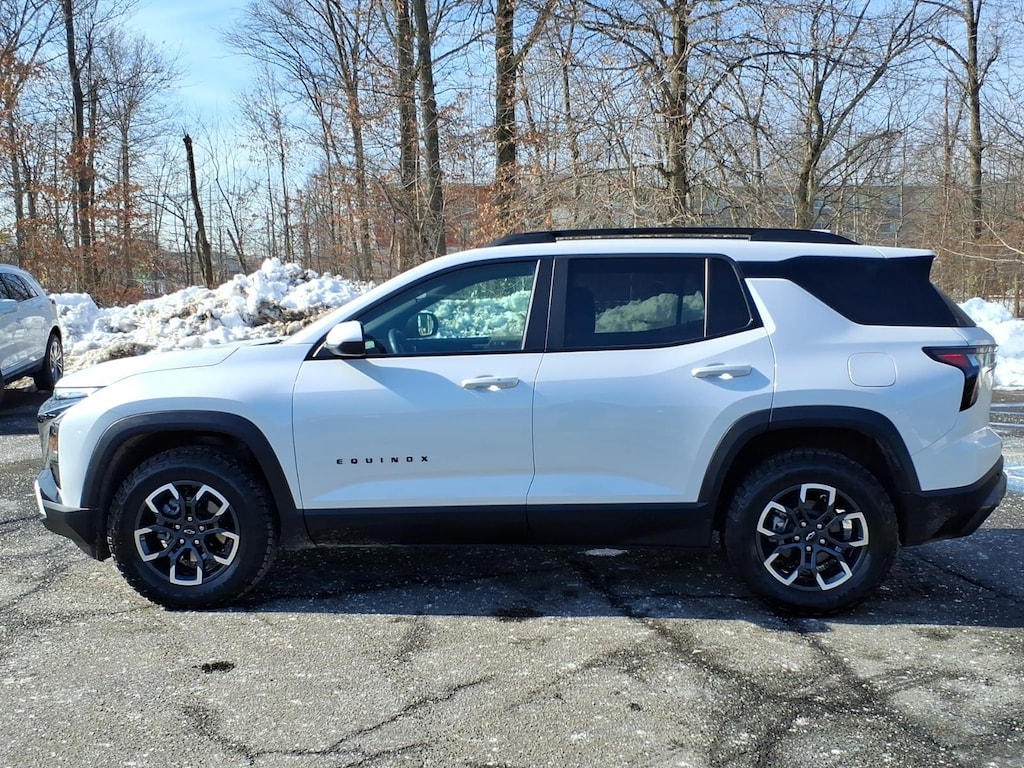 Used 2025 Chevrolet Equinox Activ SUV