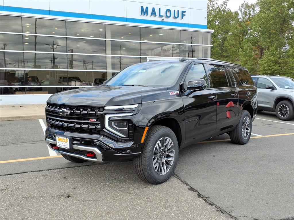 2026 Chevrolet Suburban Z71 photo 3