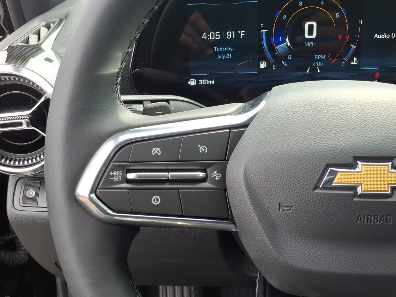 2027 Chevrolet Equinox LT - Photo 16