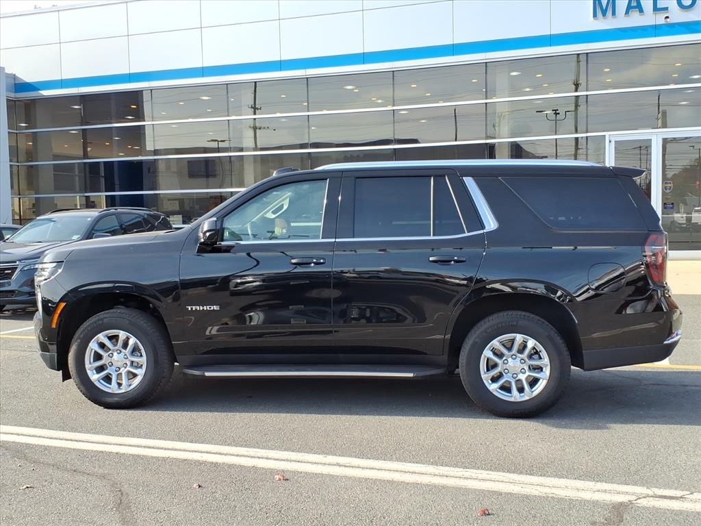 2025 Chevrolet Tahoe LS photo 4