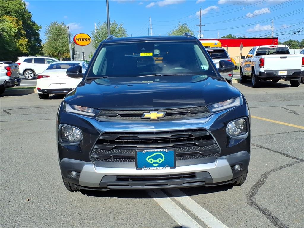 2023 Chevrolet Trailblazer LT photo 2