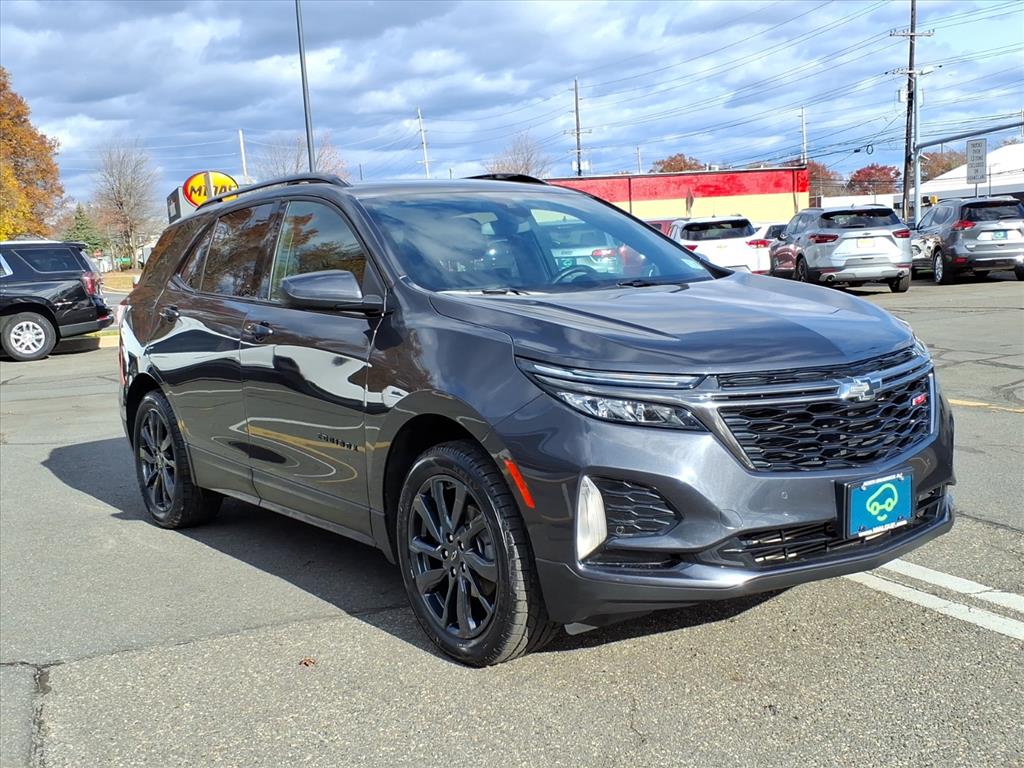 2023 Chevrolet Equinox RS's photo