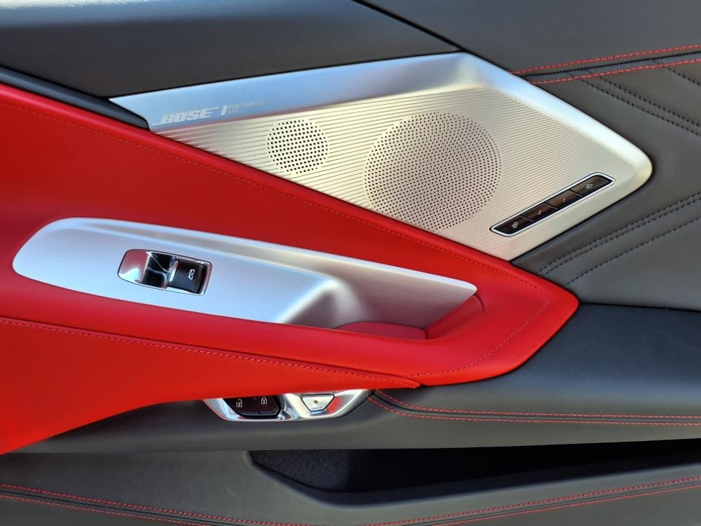 2025 Chevrolet Corvette 3LZ - Photo 9