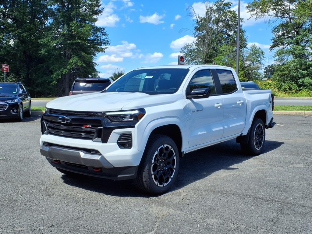 2026 Chevrolet Colorado Z71 photo 3