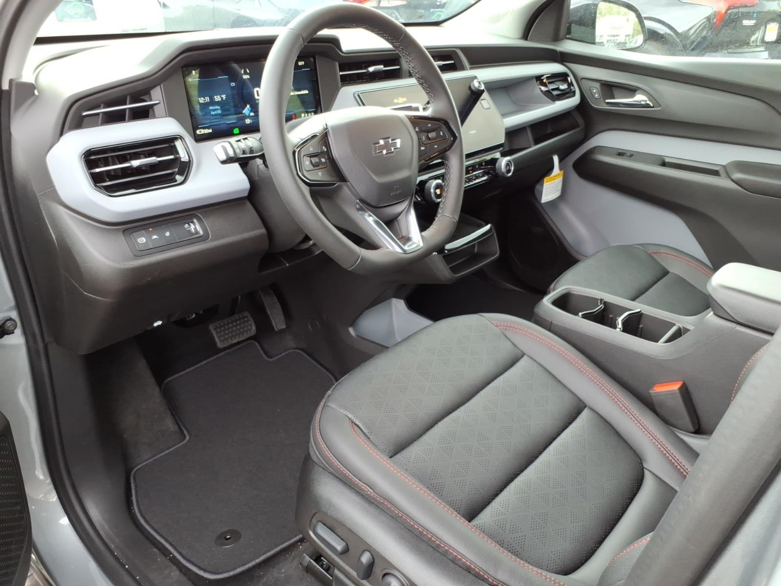 2027 Chevrolet Bolt RS - Photo 12