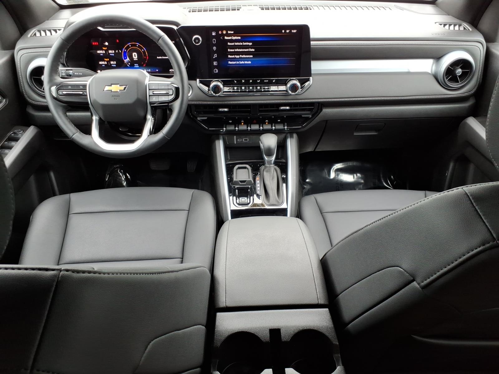 2025 Chevrolet Colorado Work Truck - Photo 10