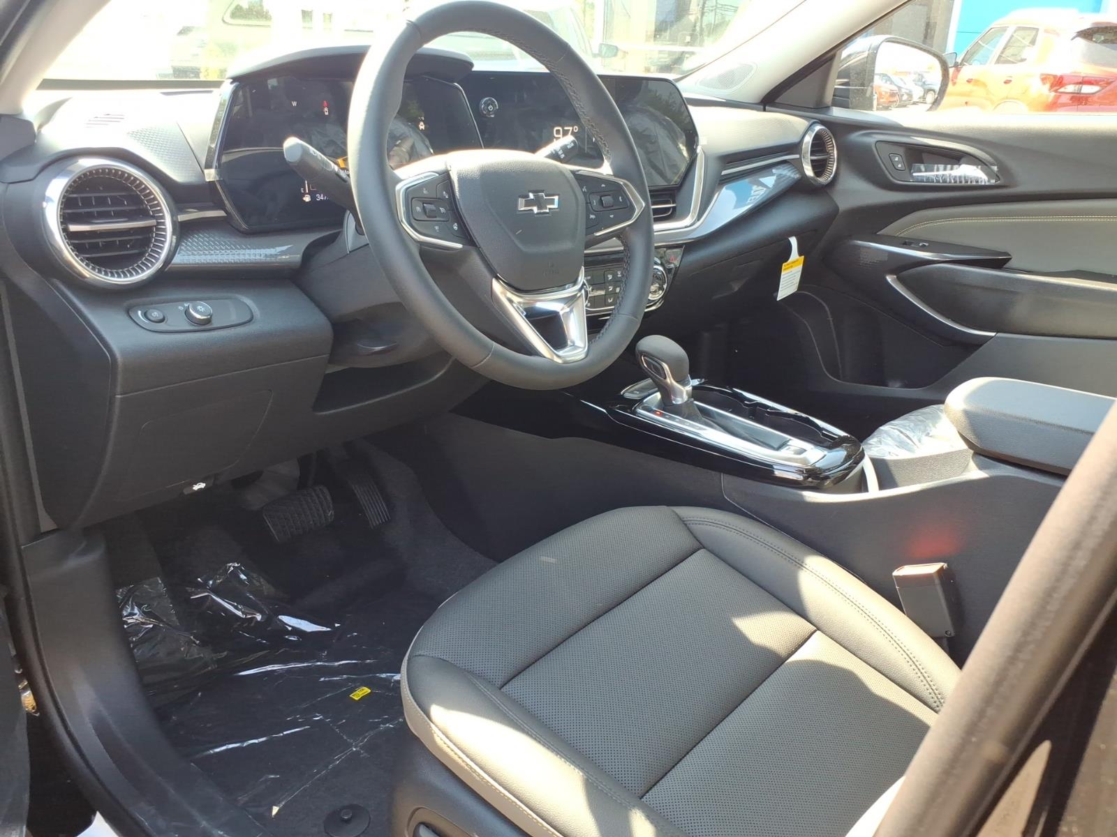 2026 Chevrolet Trax Activ - Photo 10