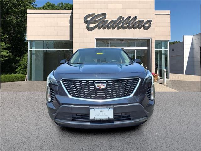 Used 2022 Cadillac XT4 Luxury with VIN 1GYAZAR4XNF162965 for sale in North Brunswick, NJ