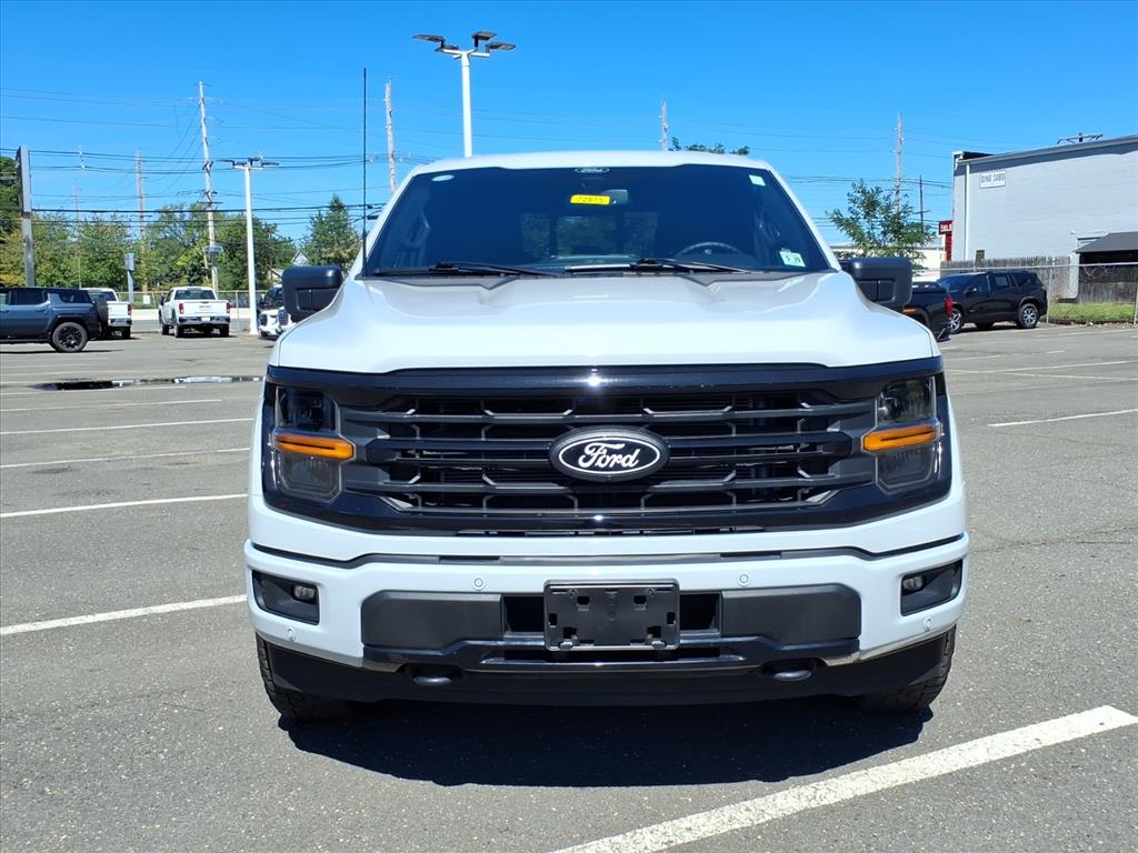 2024 Ford F-150 XLT photo 2